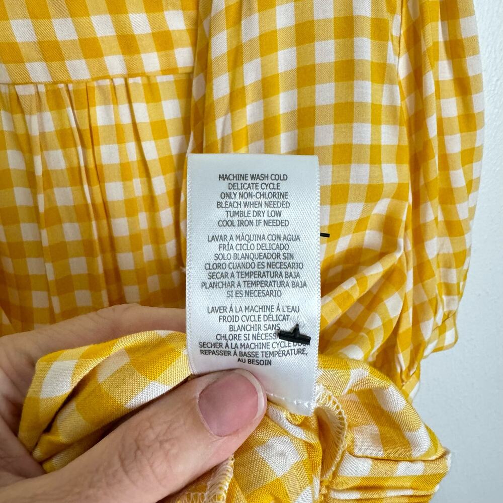 Kut from the Kloth Golden Yellow Gingham Checkered Short Sleeve Twist Top - Picture 10 of 10